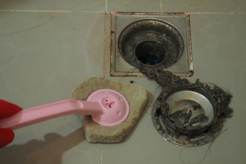xử lý nghẹt cống thoát nước